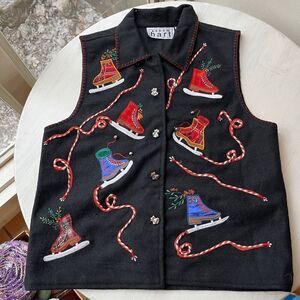 Keren Hart Embroidered Wool Vest Ice Skates Holiday Motif Size M Christmas